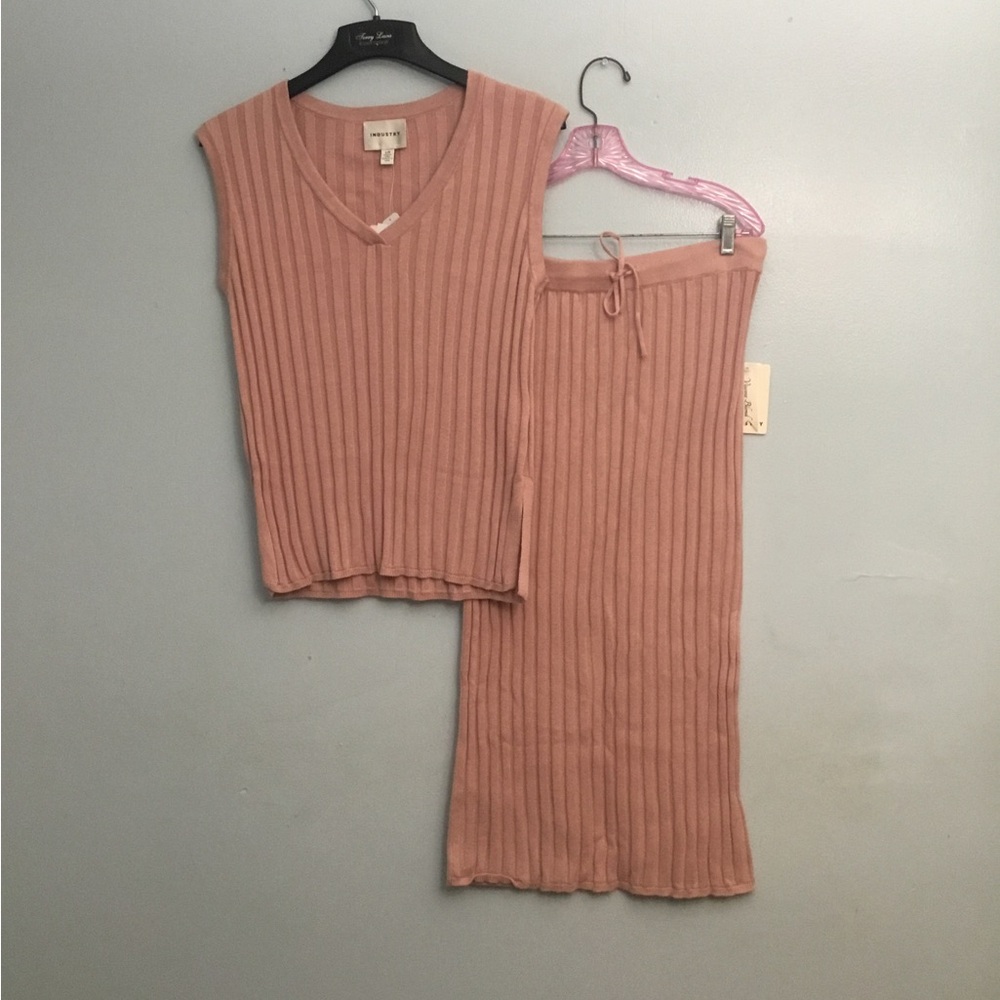 INDUSTRY SKIRT SET